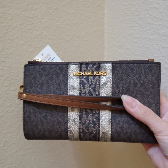 Michael Kors Signature Jet Set Medium Double Zip Wristlet Wallet - Picture 9 of 9